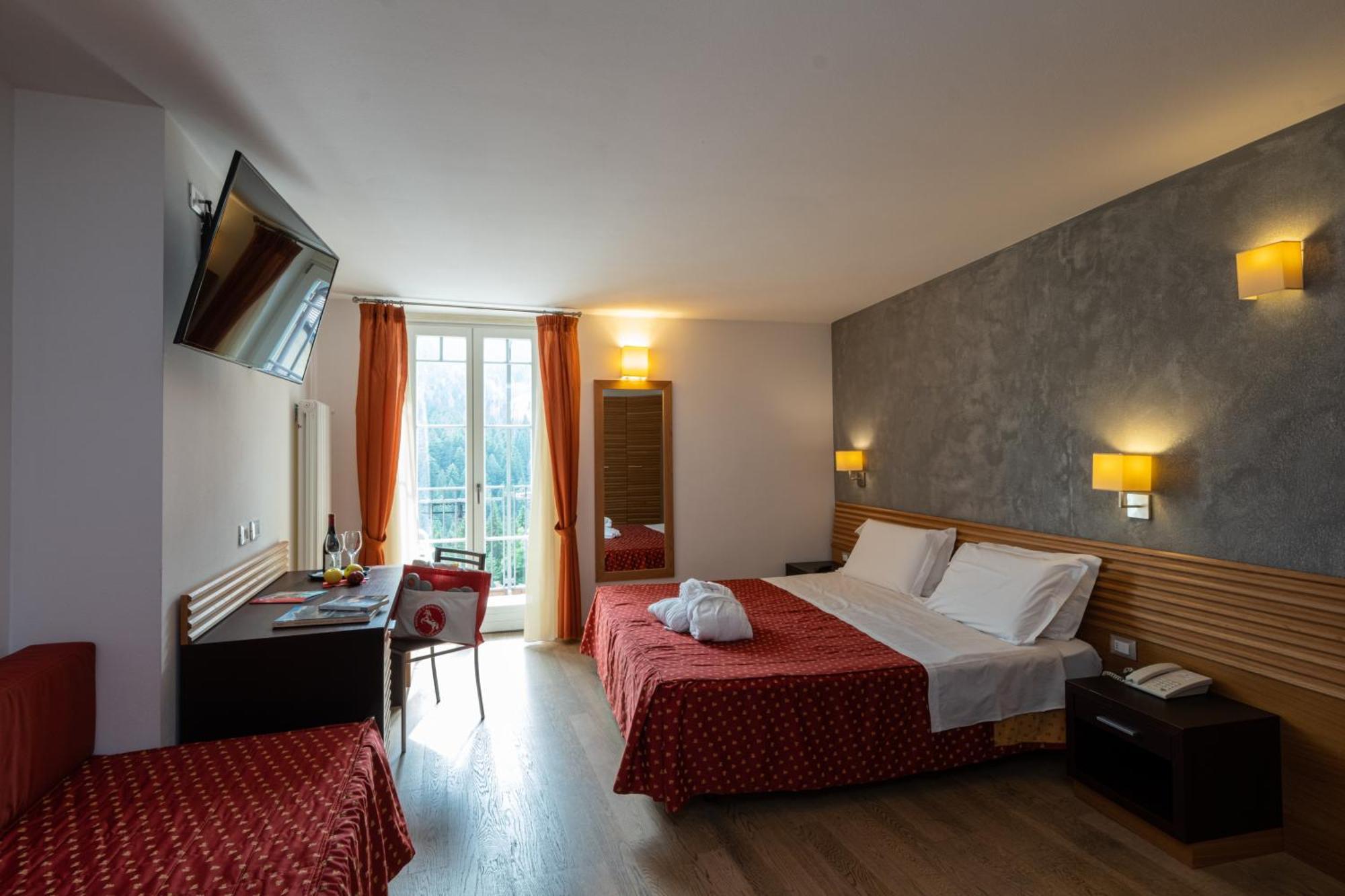 Albergo Cavallino Bianco Rumo Exterior photo